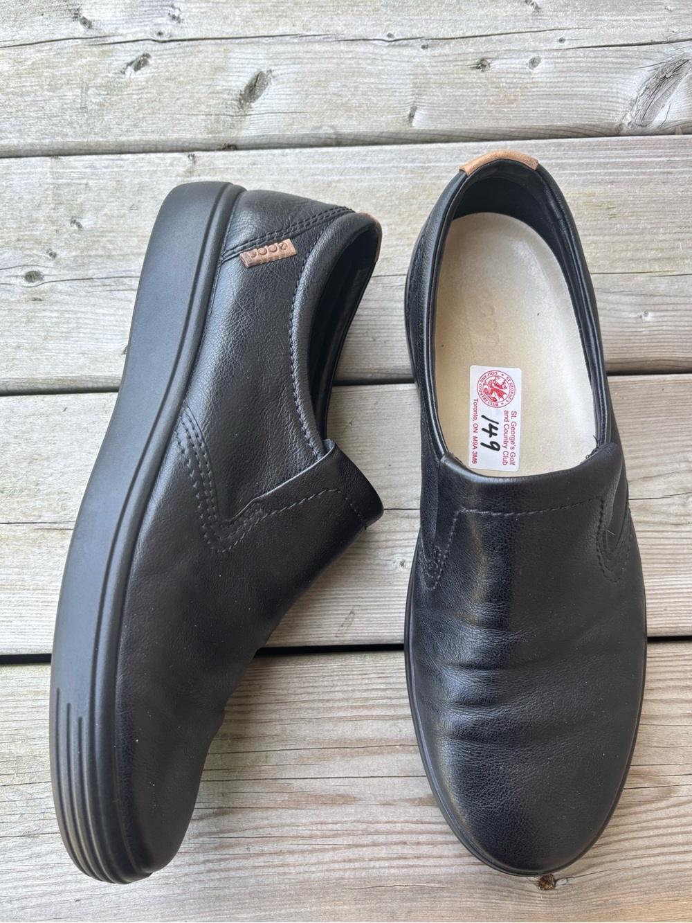 Men's 11 Ecco Slip On Leather Black Golf Shoes Spikeless Golfer